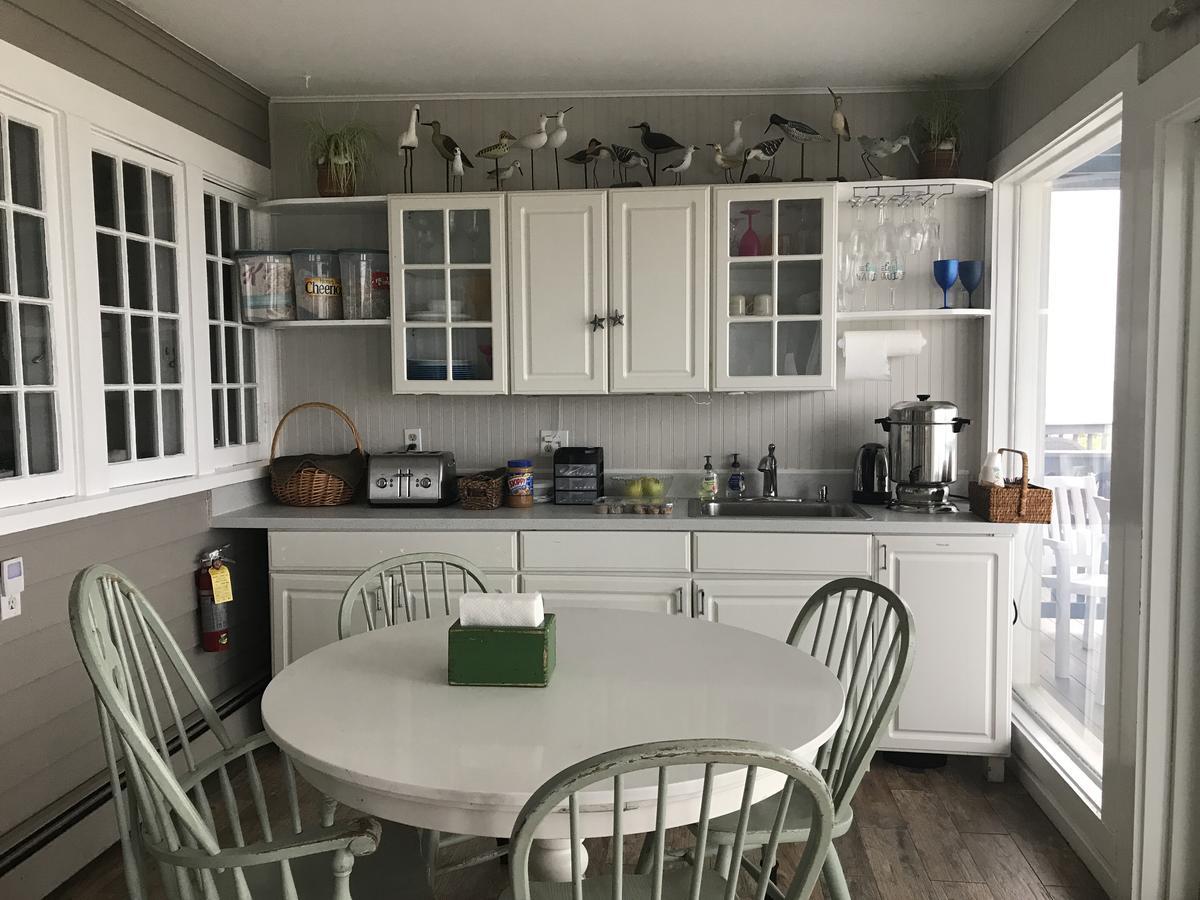 Beach House Inn West Dennis Экстерьер фото